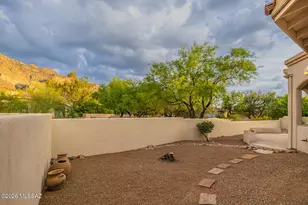 126 E Silverstone Pl, Tucson, AZ 85737 - Photo 36