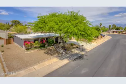 8437 E Rolling Ridge Street, Tucson, AZ 85710 - Photo 6