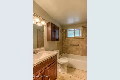 8437 E Rolling Ridge Street, Tucson, AZ 85710 - Photo 16