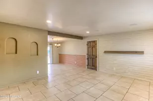 8437 E Rolling Ridge St, Tucson, AZ 85710 - Photo 6