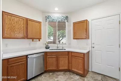 536 W Deerview Court, Green Valley, AZ 85614 - Photo 10