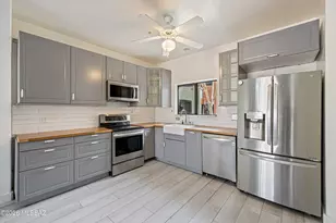 156 E Limberlost Dr, Tucson, AZ 85705 - Photo 4