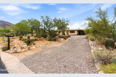 202 E Mountain Vista Place, Tucson, AZ 85704 - Photo 1