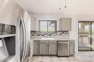 10205 E Kensington Dr, Tucson, AZ 85748 - Photo 12