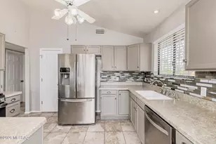 10205 E Kensington Dr, Tucson, AZ 85748 - Photo 10