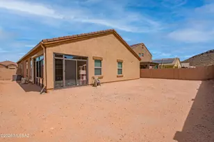 8841 W Red Spike Ice Dr, Marana, AZ 85653 - Photo 38
