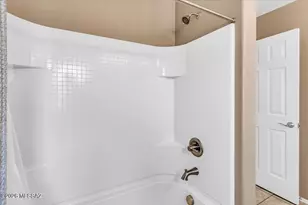 38897 S Running Roses Ln, Saddlebrooke, AZ 85739 - Photo 36