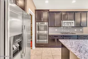 38897 S Running Roses Ln, Saddlebrooke, AZ 85739 - Photo 10