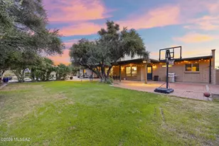 7701 E Knollwood Cir, Tucson, AZ 85750 - Photo 32