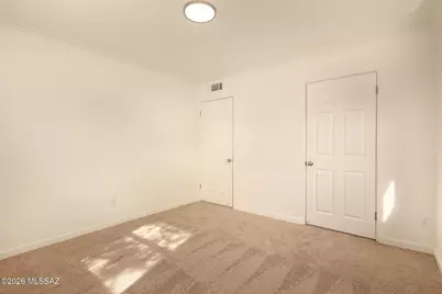 718 N Benton Avenue, Tucson, AZ 85711 - Photo 18