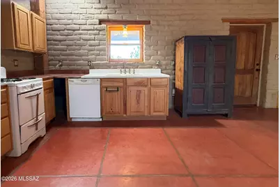 6555 N Annies Lane, Tucson, AZ 85743 - Photo 10