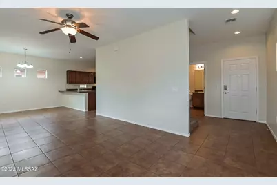 6650 S Blue Wing Drive, Tucson, AZ 85757 - Photo 2