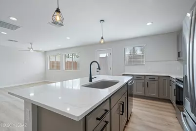 739 N Queen Avenue #1, Tucson, AZ 85705 - Photo 4