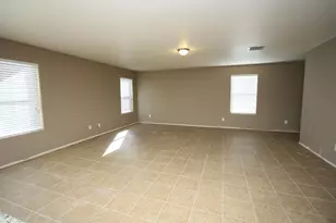 3849 E Desert Walk Ln, Tucson, AZ 85706 - Photo 2