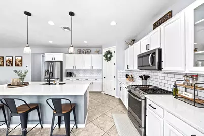 11148 W Dawnlight Drive, Marana, AZ 85653 - Photo 16