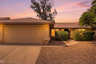 690 S Chimney Canyon Dr, Tucson, AZ 85748 - Photo 1