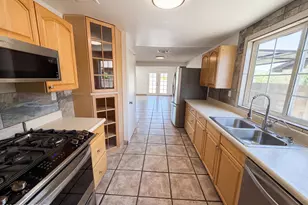 9941 E Hawthorne St, Tucson, AZ 85748 - Photo 2