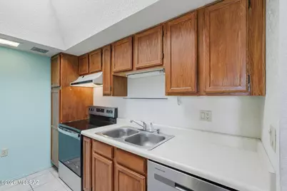 1761 W Dalehaven Circle, Tucson, AZ 85704 - Photo 14