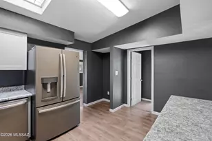 843 E Alturas St, Tucson, AZ 85719 - Photo 6