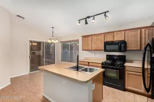 2075 E Calle Sierra Del Manantial, Tucson, AZ 85706 - Photo 8