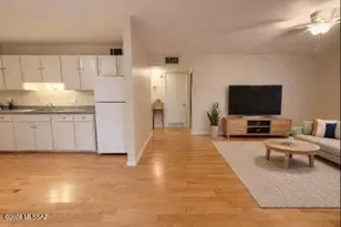 835 N 6th Ave, Tucson, AZ 85705 - Photo 6
