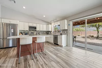 6502 N Calle De Estevan, Tucson, AZ 85718 - Photo 4