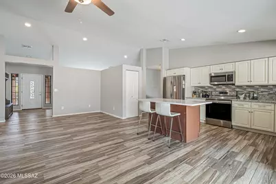 6502 N Calle De Estevan, Tucson, AZ 85718 - Photo 12