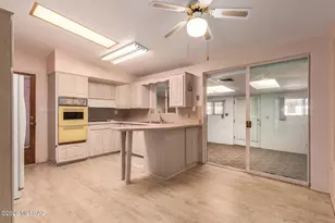 6470 E Calle Luna, Tucson, AZ 85710 - Photo 8