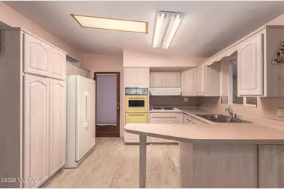 6470 E Calle Luna, Tucson, AZ 85710 - Photo 10