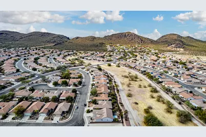 7904 W Wandering Spring Way, Tucson, AZ 85743 - Photo 36