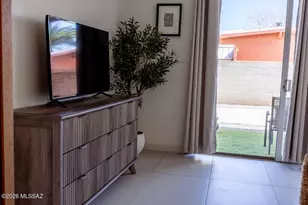 7041 E Hawthorne St, Tucson, AZ 85710 - Photo 12