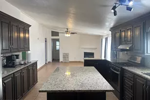 10935 S Swan Rd, Tucson, AZ 85756 - Photo 8