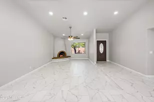 5551 S Pin Oak Dr, Tucson, AZ 85746 - Photo 16