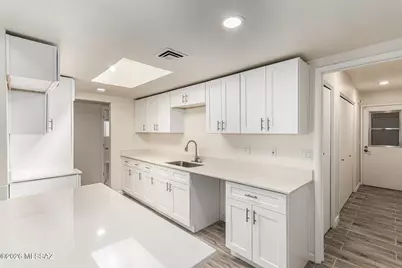 189 W Calle Del Chancero, Green Valley, AZ 85614 - Photo 10