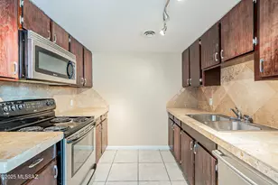 1620 N Wilmot Rd, Tucson, AZ 85712 - Photo 12