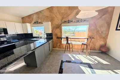 65088 E Rocky Mesa Drive, Saddlebrooke, AZ 85739 - Photo 10