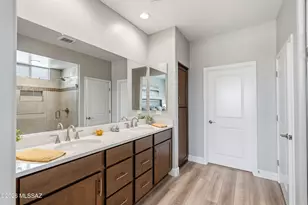 1445 E Golden Rock Wy, Green Valley, AZ 85614 - Photo 28