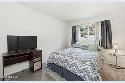 1188 W Calle Alcazar, Green Valley, AZ 85622 - Photo 18