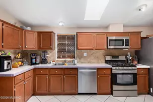 6073 Marianne Cir, Tucson, AZ 85709 - Photo 18