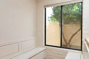 2817 E Sierra Vista Rd, Tucson, AZ 85716 - Photo 10