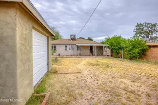 2437 E Beverly Dr, Tucson, AZ 85719 - Photo 24