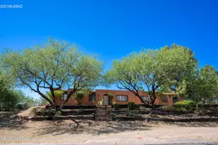 1629 W Meadow Hills Dr, Nogales, AZ 85621 - Photo 1