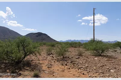 584 Circulo Milpas #4, Rio Rico, AZ 85648 - Photo 6