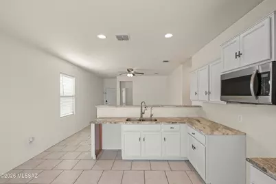8262 W Shearwater Drive, Tucson, AZ 85757 - Photo 20