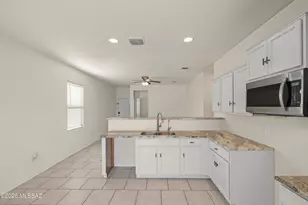 8262 W Shearwater Dr, Tucson, AZ 85757 - Photo 20