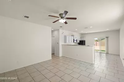 8262 W Shearwater Drive, Tucson, AZ 85757 - Photo 12