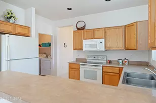 8149 W Morning Light Way, Tucson, AZ 85743 - Photo 16