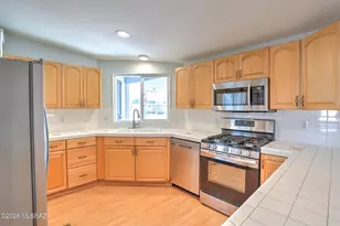 1640 N La Canoa, Green Valley, AZ 85614 - Photo 12