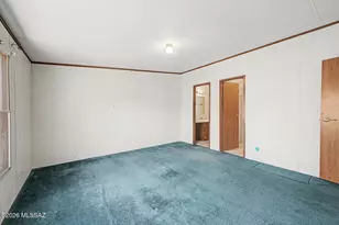 2870 E Cottonwood Club Ln, Tucson, AZ 85706 - Photo 14