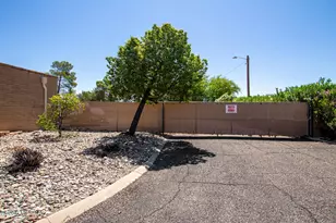 8342 E Cypress Point Ln, Tucson, AZ 85710 - Photo 36